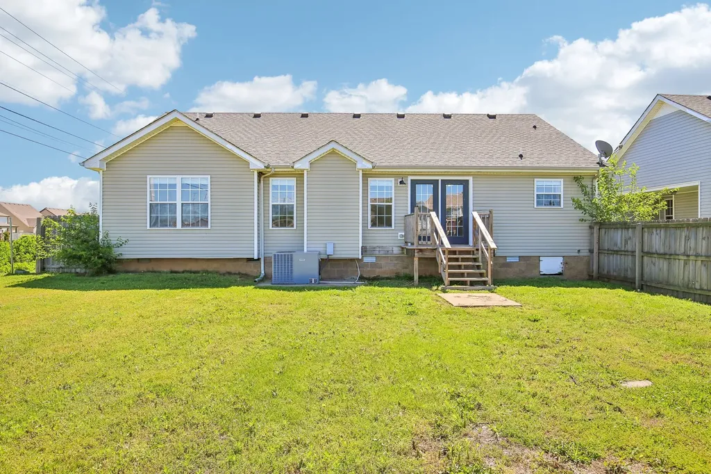 3800 Cindy Jo Dr, N Clarksville TN 37040