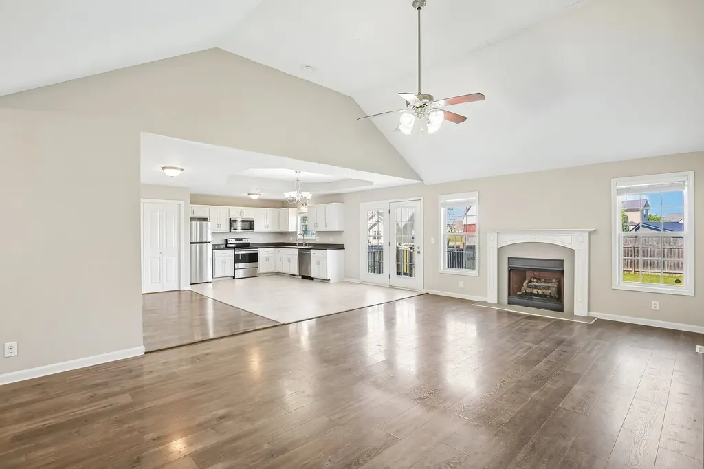 3800 Cindy Jo Dr, N Clarksville TN 37040