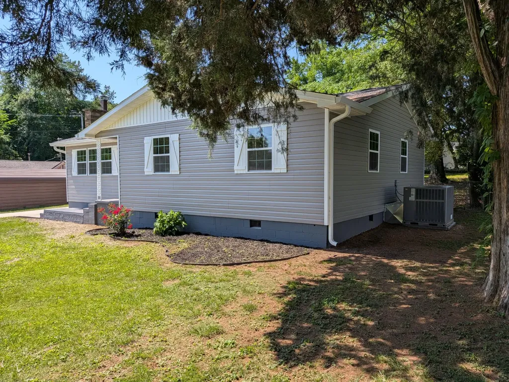 141 Redwood Avenue Dayton TN 37321