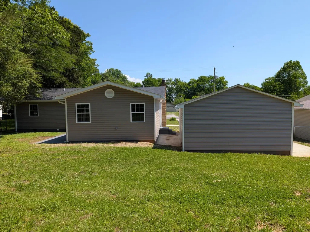 141 Redwood Avenue Dayton TN 37321