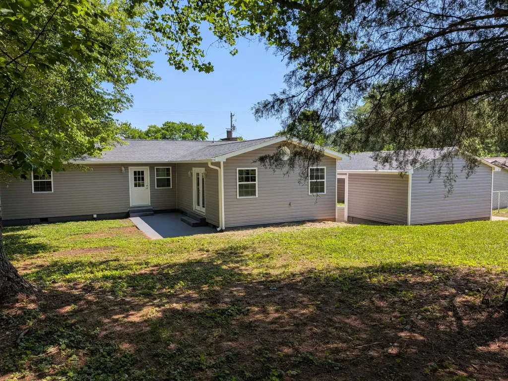 141 Redwood Avenue Dayton TN 37321