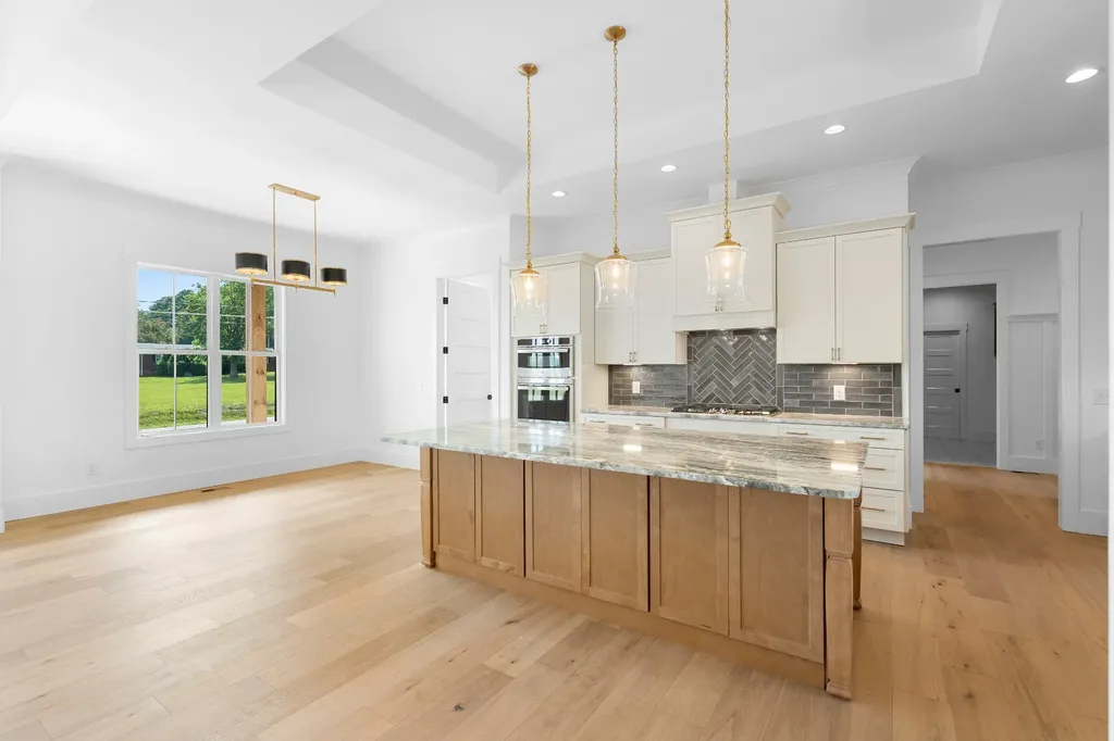 2622 Deer Creek Lane White House TN 37188