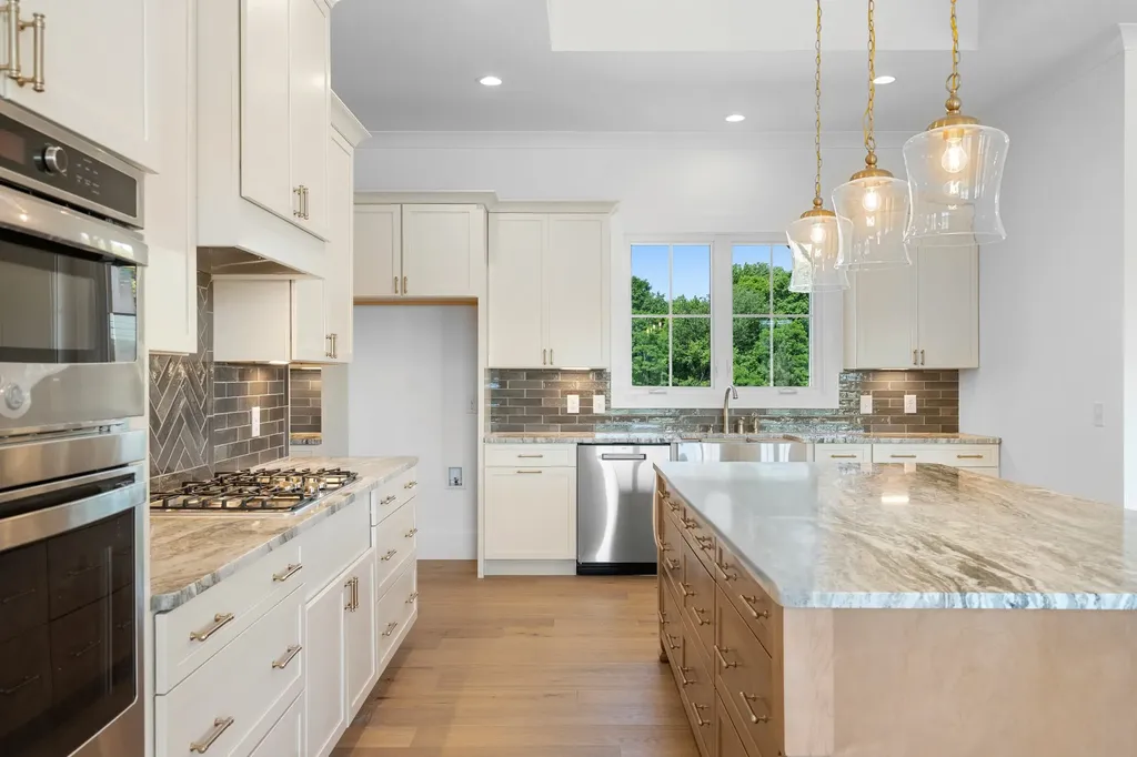 2622 Deer Creek Lane White House TN 37188