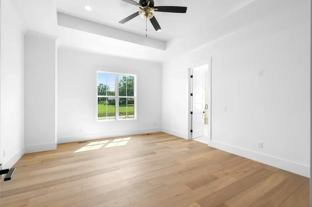 2622 Deer Creek Lane White House TN 37188