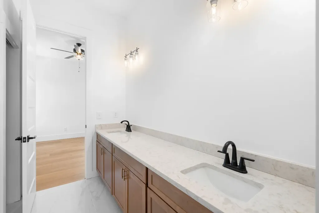 2622 Deer Creek Lane White House TN 37188