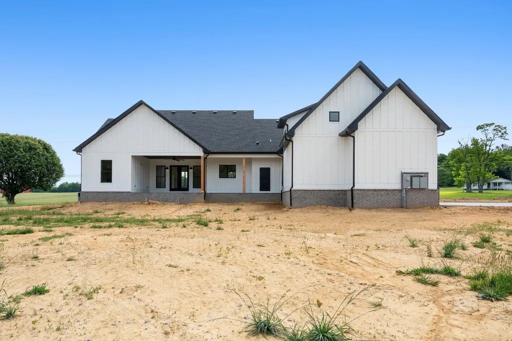 2622 Deer Creek Lane White House TN 37188