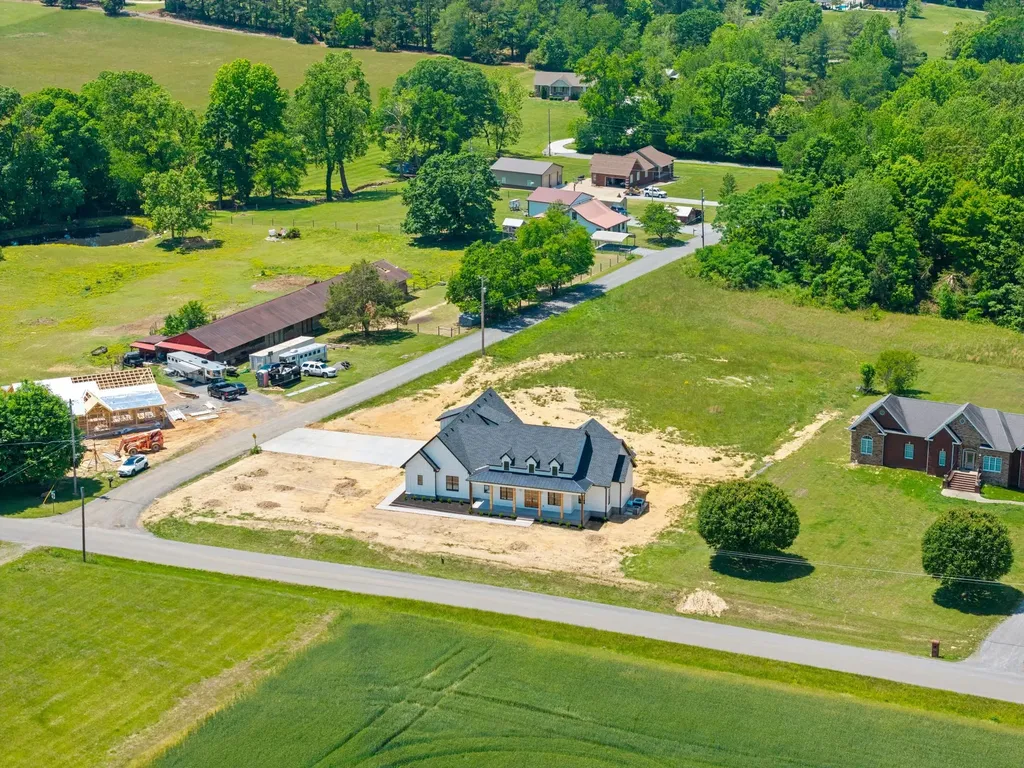 2622 Deer Creek Lane White House TN 37188