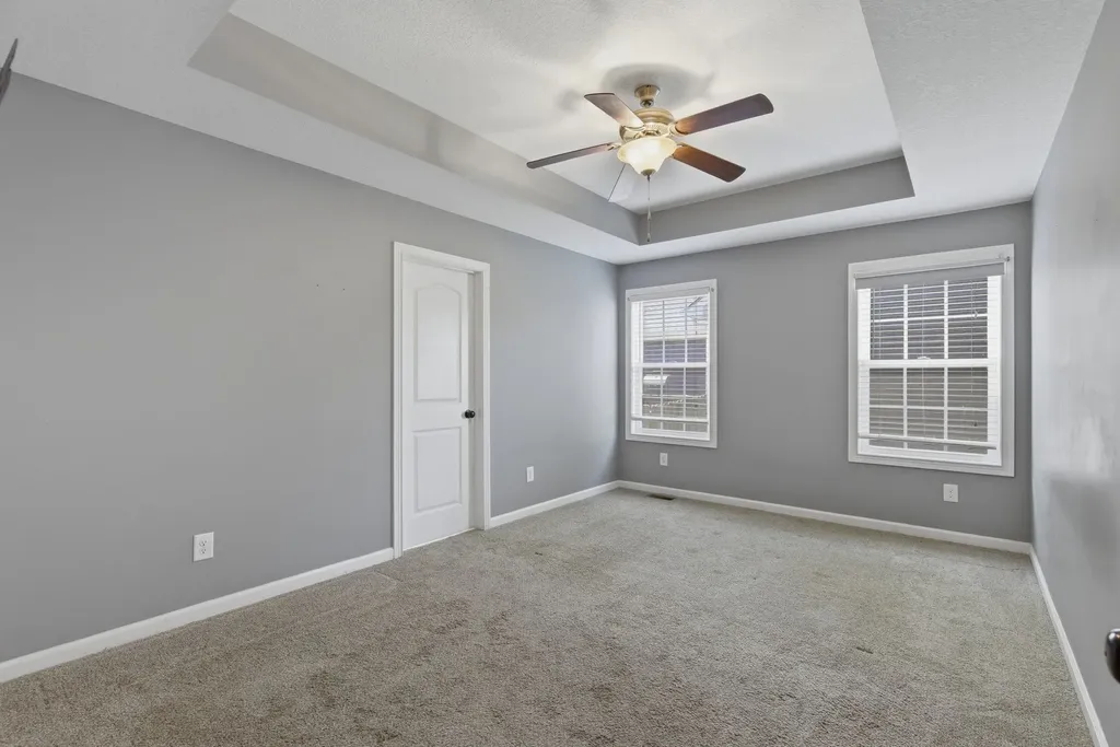 520 Falkland Circle Clarksville TN 37042