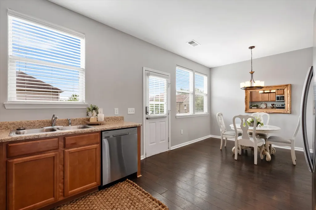 2307 Farrington Place Antioch TN 37013