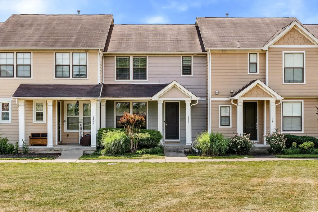 2307 Farrington Place Antioch TN 37013