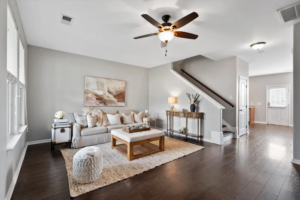 2307 Farrington Place Antioch TN 37013