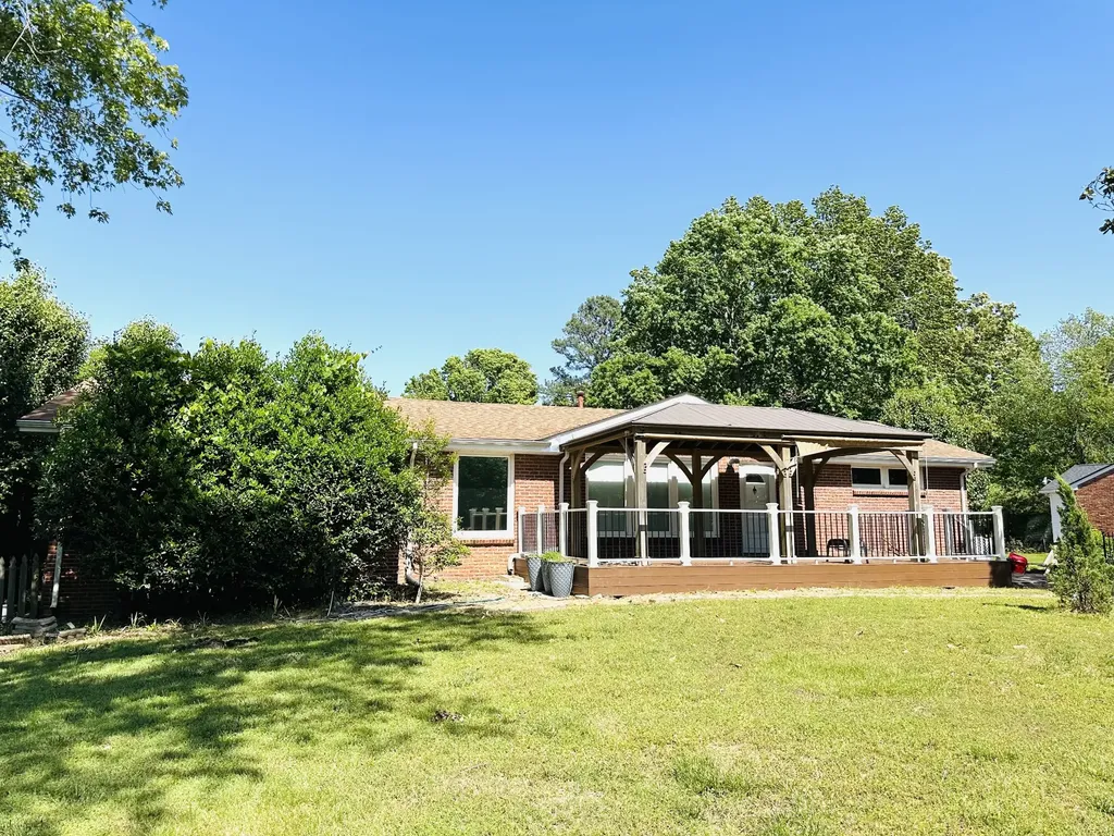 1255 Hillwood Drive Clarksville TN 37040
