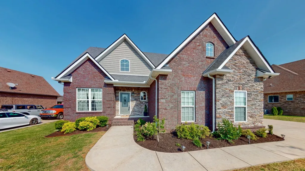 5016 Lady Thatcher Drive Murfreesboro TN 37129