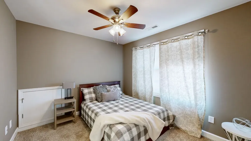 5016 Lady Thatcher Drive Murfreesboro TN 37129