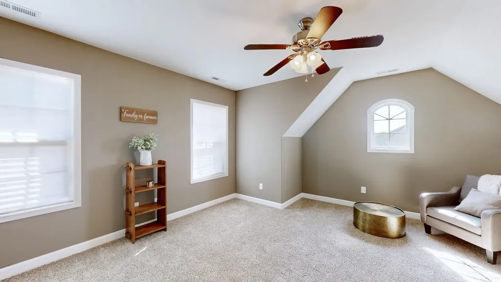 5016 Lady Thatcher Drive Murfreesboro TN 37129