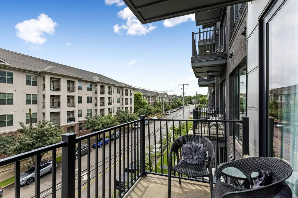 303 31st Ave, N Nashville TN 37203