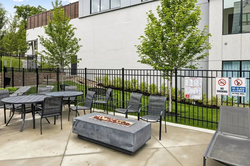 303 31st Ave, N Nashville TN 37203