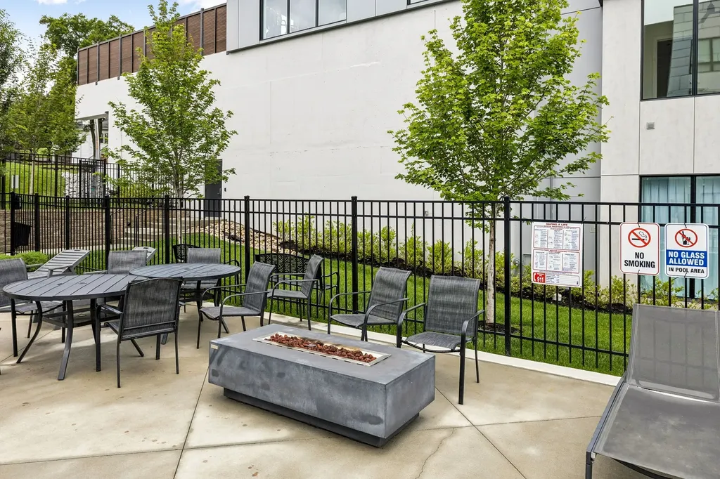 303 31st Ave, N Nashville TN 37203