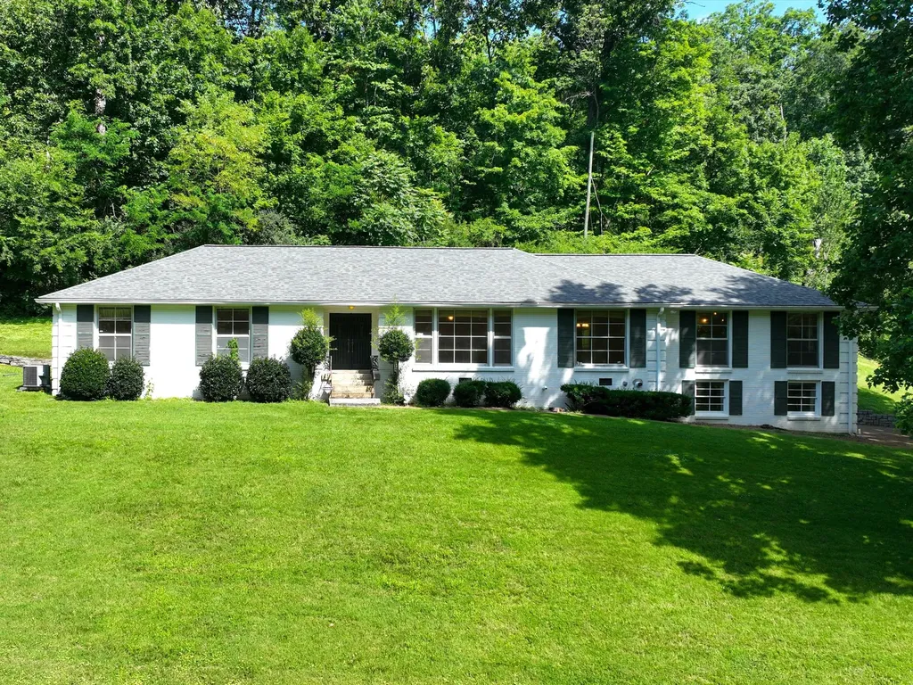 6624 Jocelyn Hollow Road Nashville TN 37205