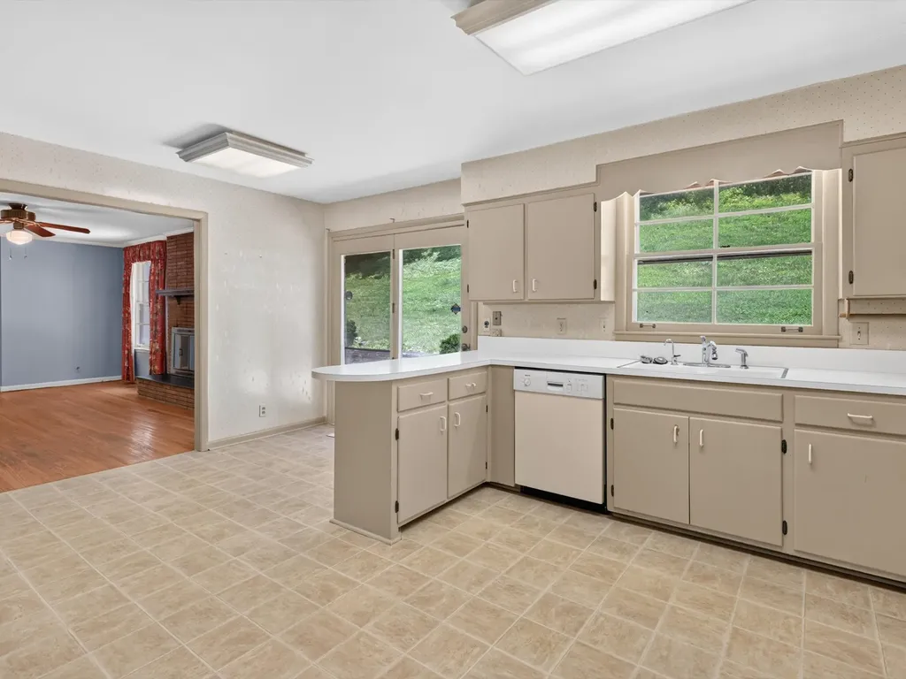 6624 Jocelyn Hollow Road Nashville TN 37205