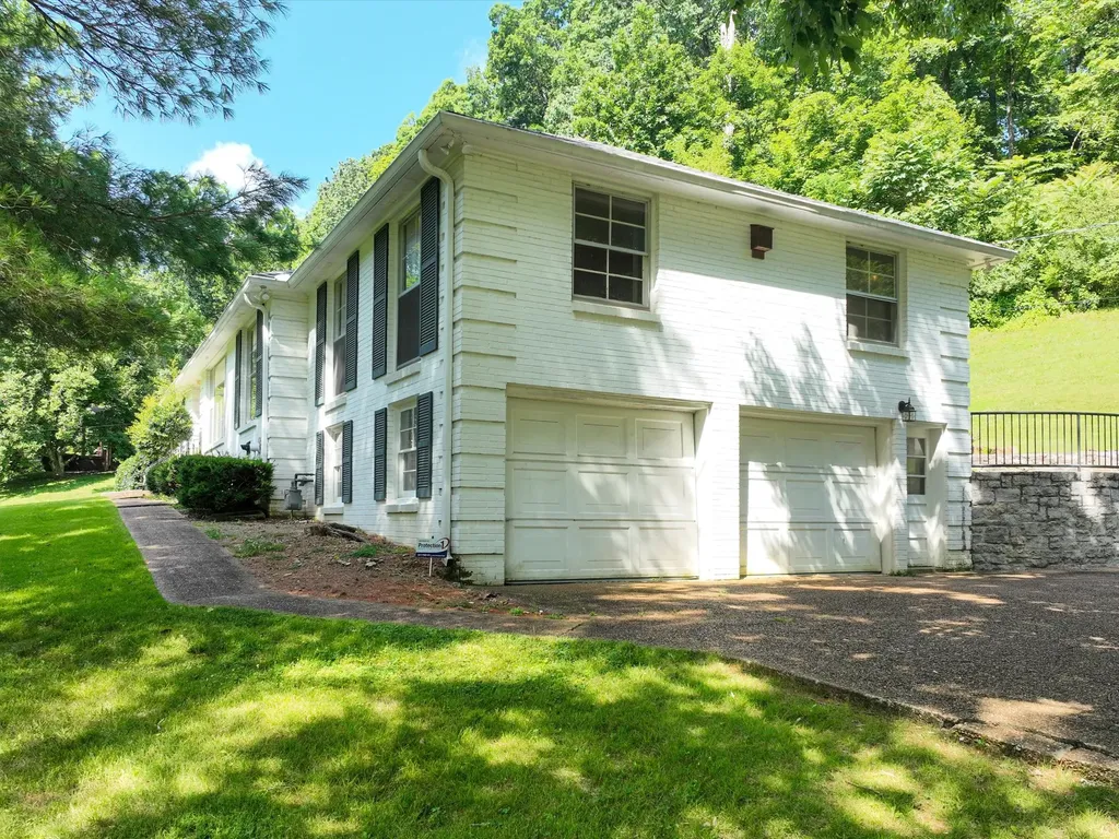 6624 Jocelyn Hollow Road Nashville TN 37205