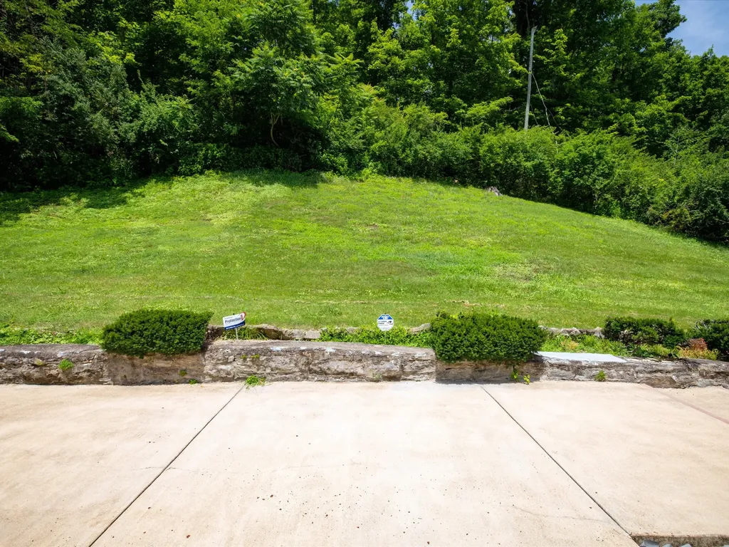 6624 Jocelyn Hollow Road Nashville TN 37205