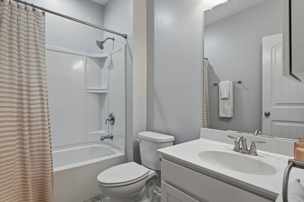 1928 Stonewater Drive Hermitage TN 37076