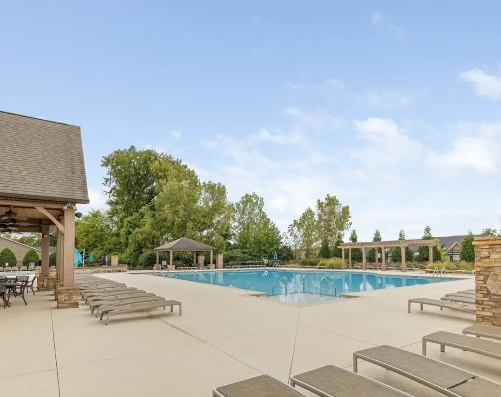 1928 Stonewater Drive Hermitage TN 37076