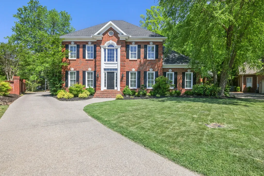 94 Hidden Way Court Hendersonville TN 37075