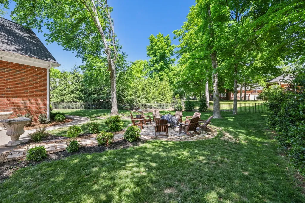 94 Hidden Way Court Hendersonville TN 37075