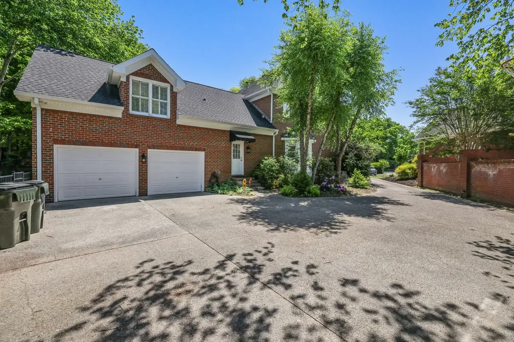 94 Hidden Way Court Hendersonville TN 37075
