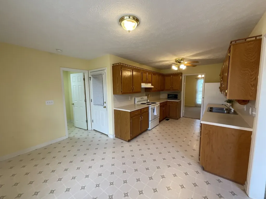 1725 Hollow Oak Drive Lebanon TN 37087