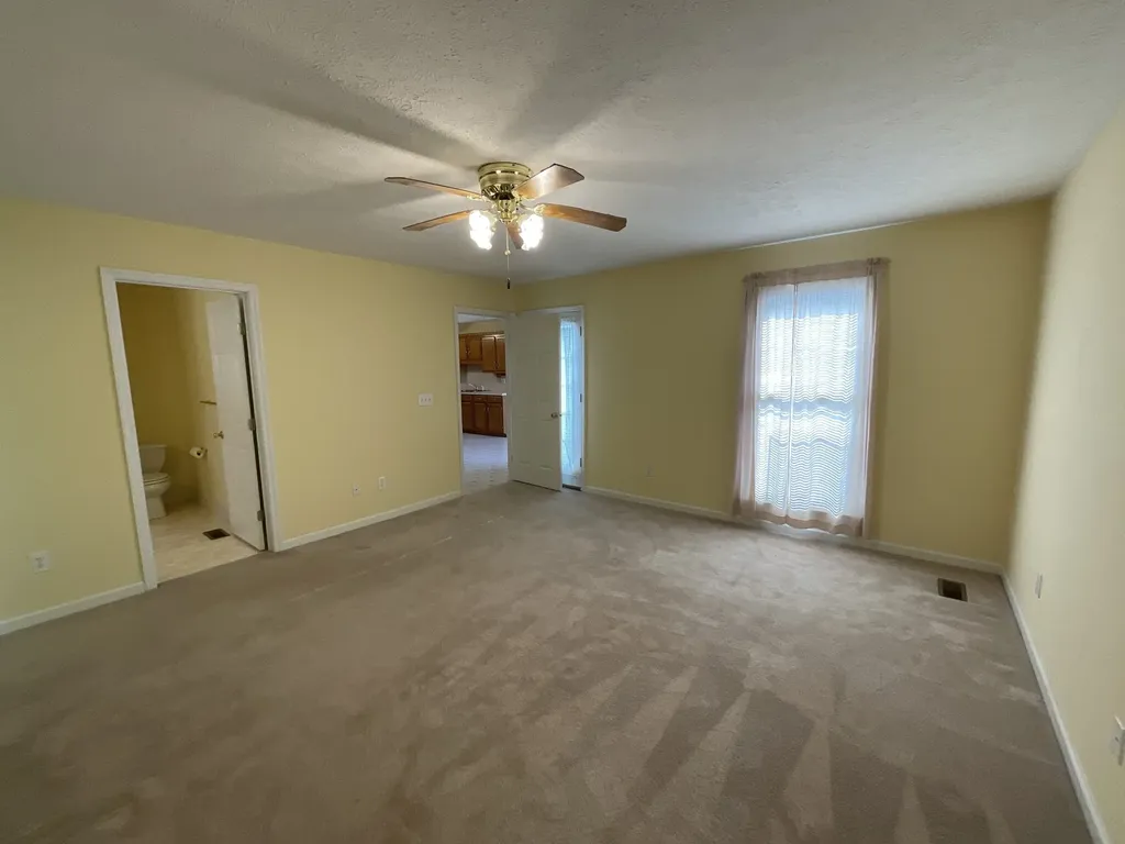 1725 Hollow Oak Drive Lebanon TN 37087