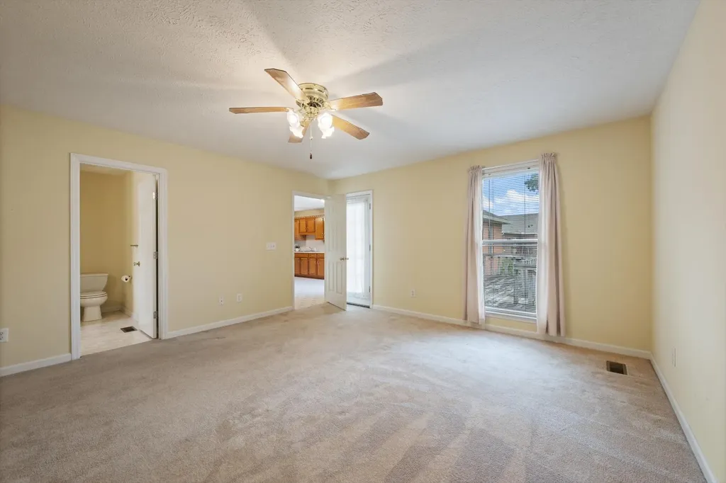 1725 Hollow Oak Drive Lebanon TN 37087