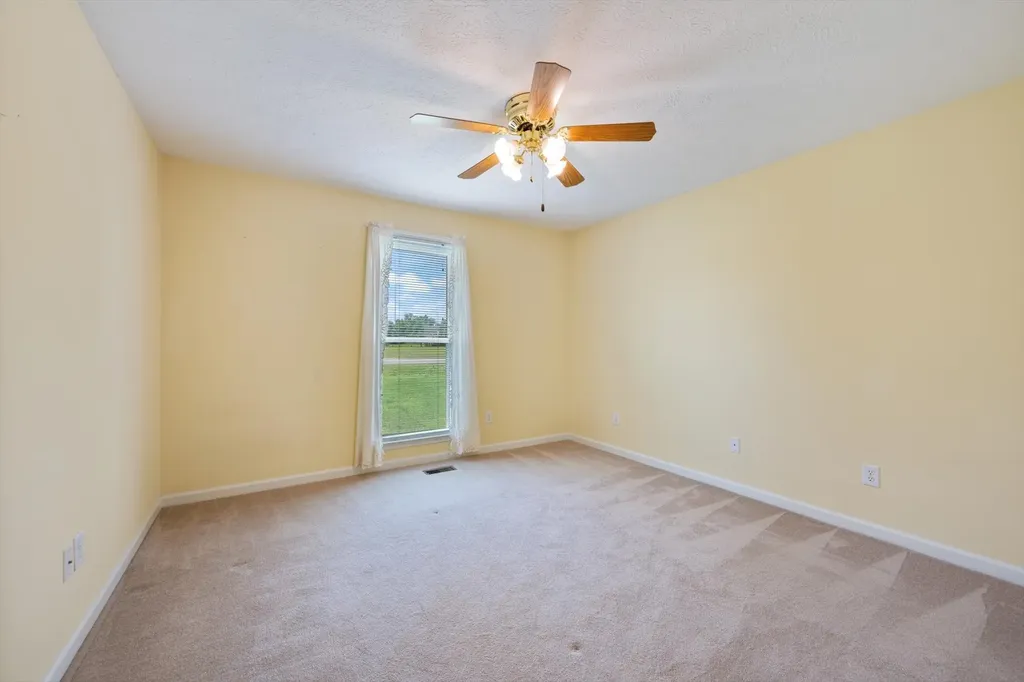 1725 Hollow Oak Drive Lebanon TN 37087