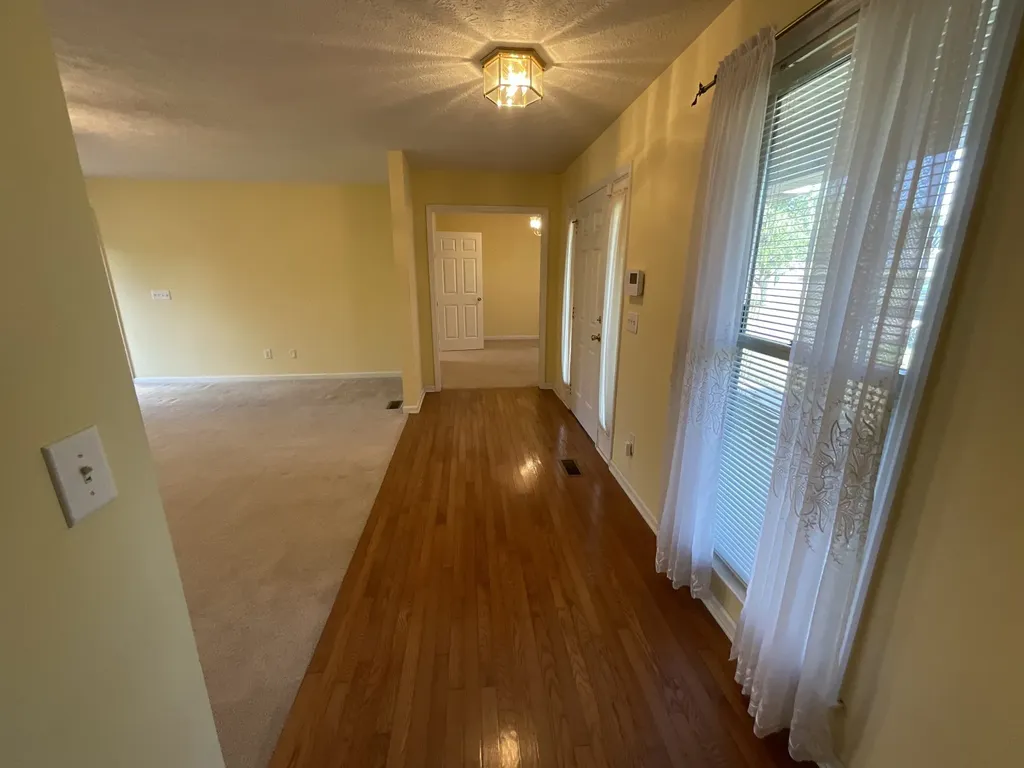 1725 Hollow Oak Drive Lebanon TN 37087