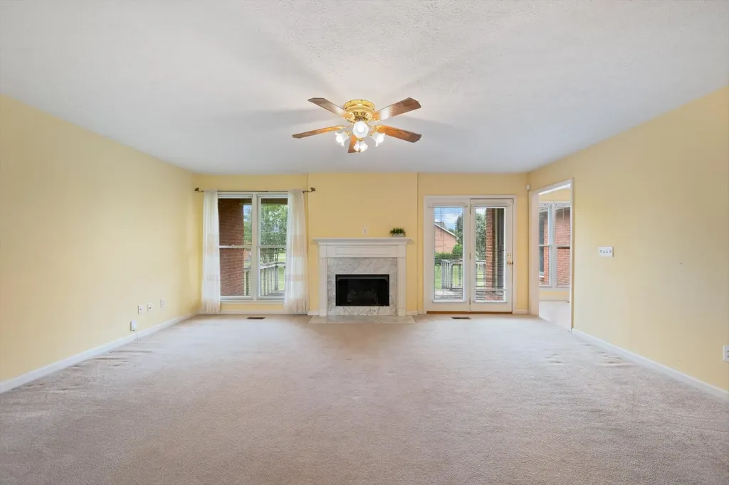 1725 Hollow Oak Drive Lebanon TN 37087