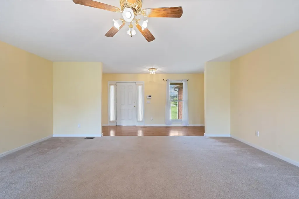 1725 Hollow Oak Drive Lebanon TN 37087