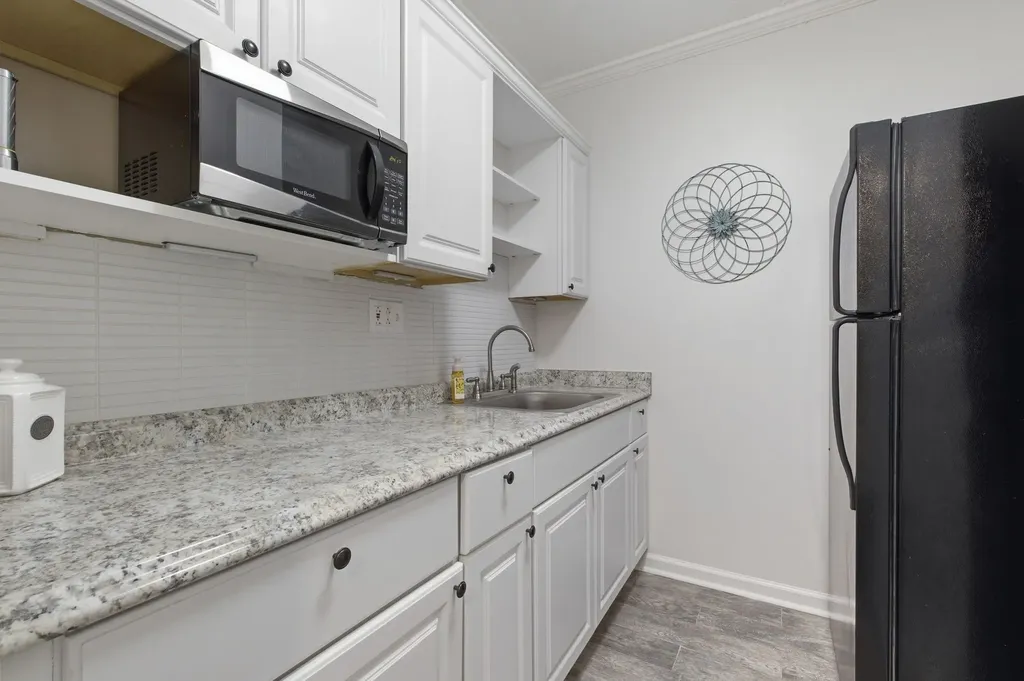 2023 Dorchester Drive Lebanon TN 37090