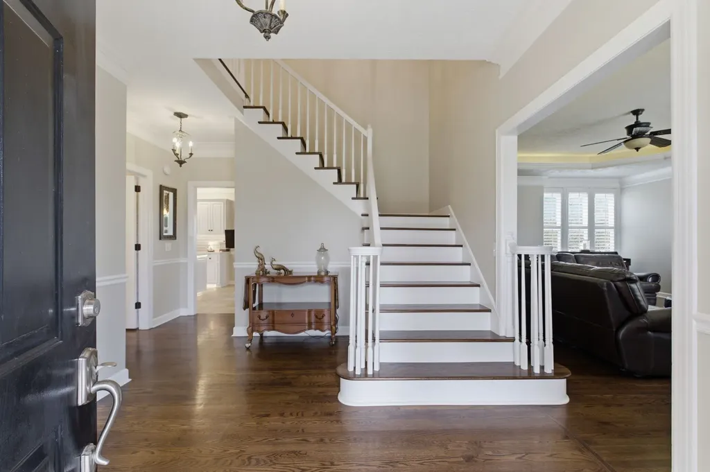 2023 Dorchester Drive Lebanon TN 37090