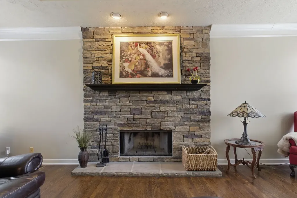 2023 Dorchester Drive Lebanon TN 37090