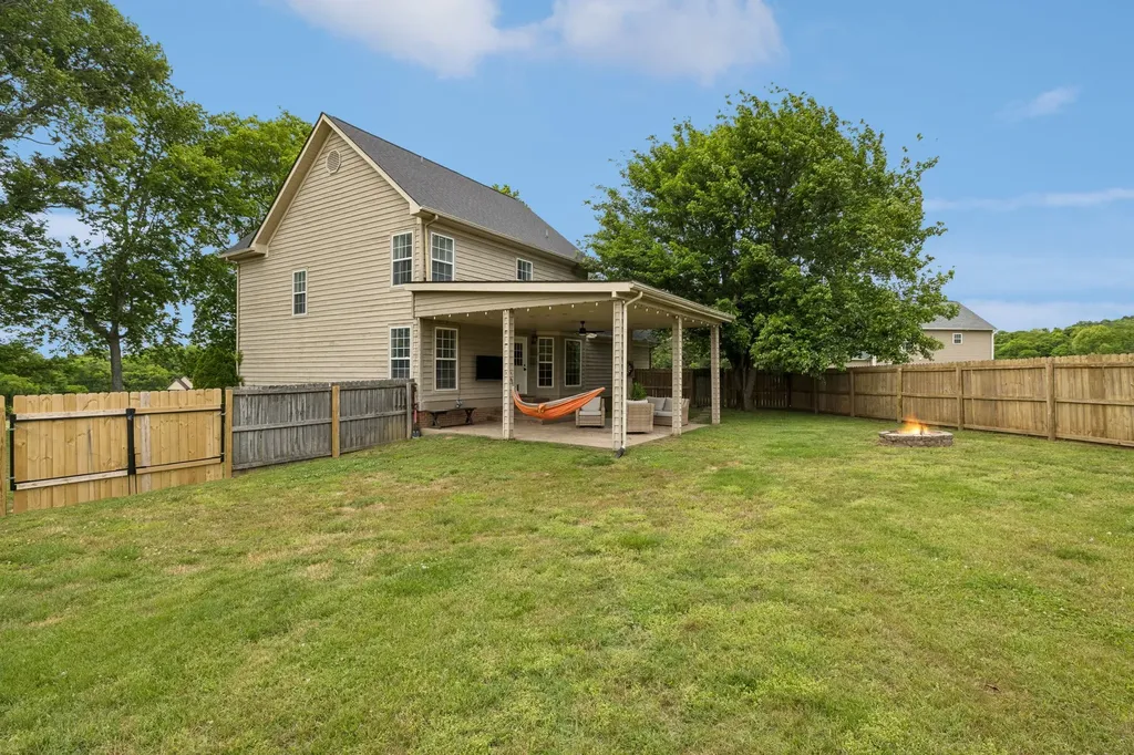 1399 Standing Stone Circle Columbia TN 38401