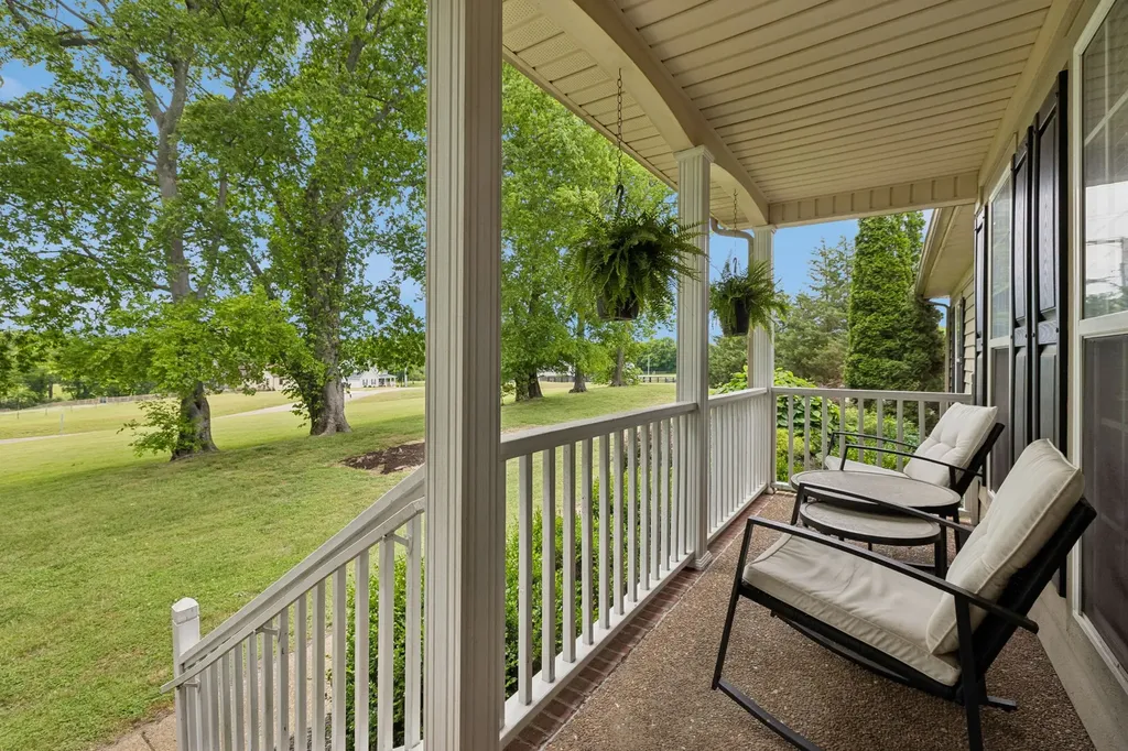 1399 Standing Stone Circle Columbia TN 38401