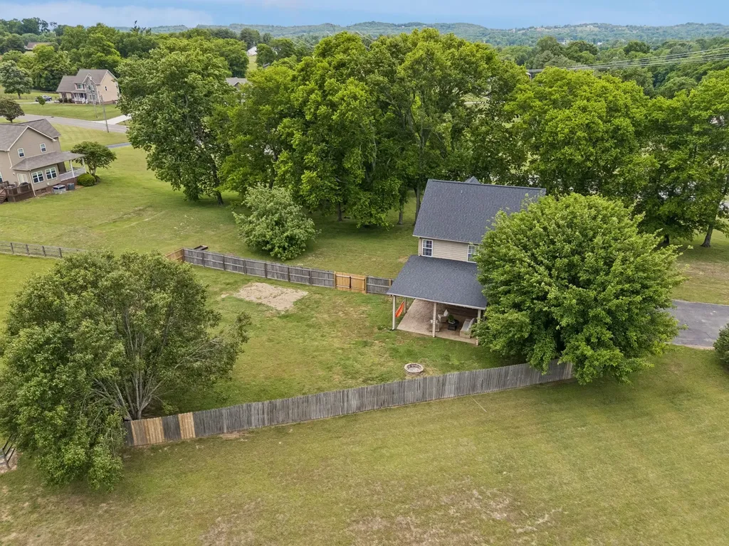1399 Standing Stone Circle Columbia TN 38401