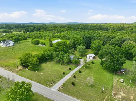 3041 Unionville Deason Road Bell Buckle TN 37020
