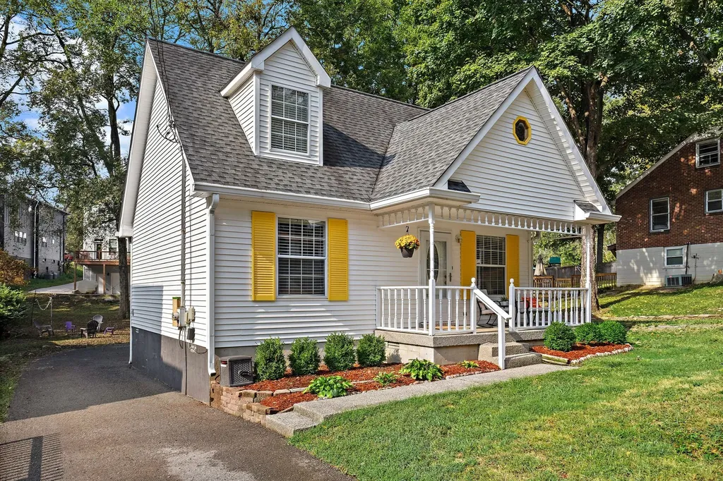 1332 Cardinal Avenue Nashville TN 37216