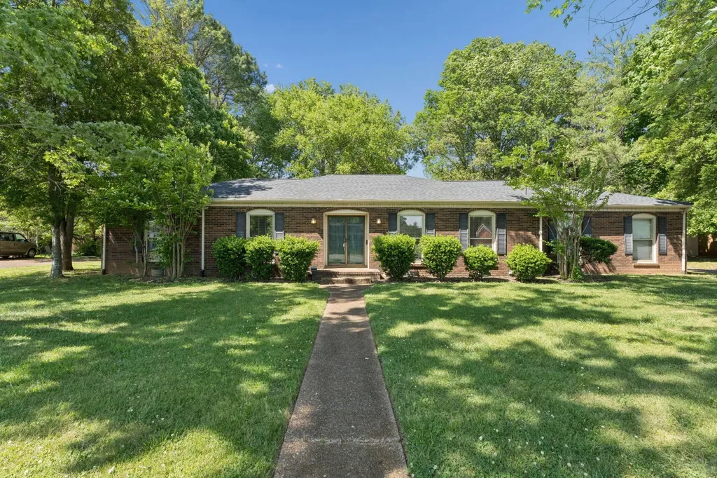 1814 Haynes Drive Murfreesboro TN 37129