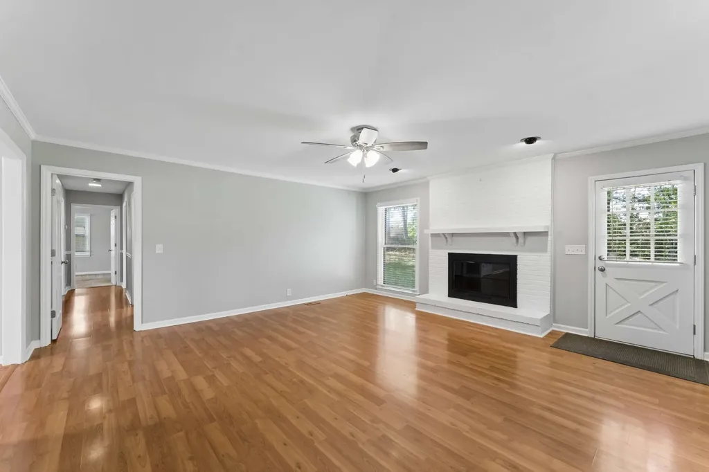 1814 Haynes Drive Murfreesboro TN 37129