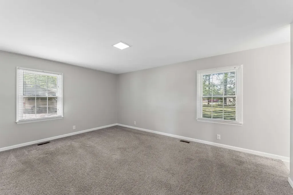 1814 Haynes Drive Murfreesboro TN 37129
