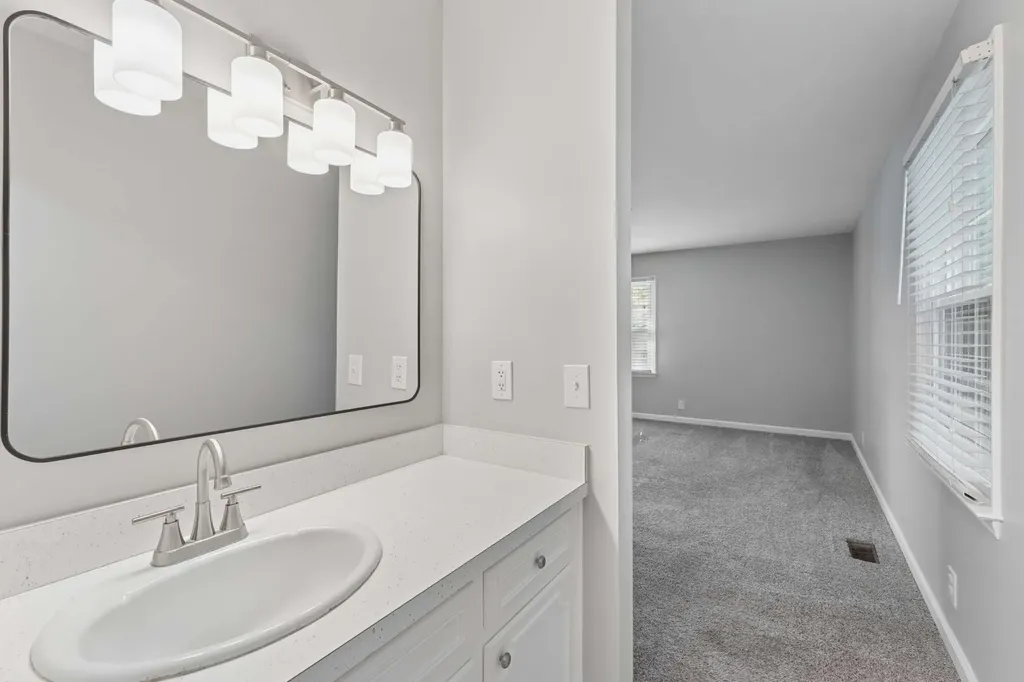 1814 Haynes Drive Murfreesboro TN 37129